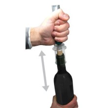 Corkscrew with needle